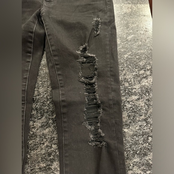 American Eagle Jegging Crop Distressed Black Jeans Size 6 - Picture 4 of 10